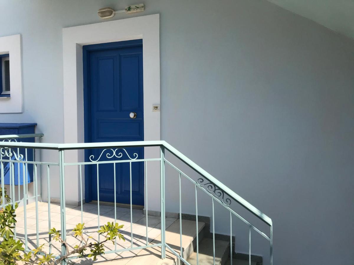Ilias Apartments Финикунда Екстериор снимка