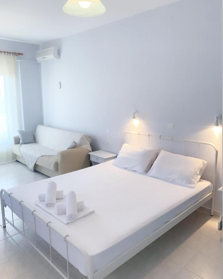 Ilias Apartments Финикунда Екстериор снимка
