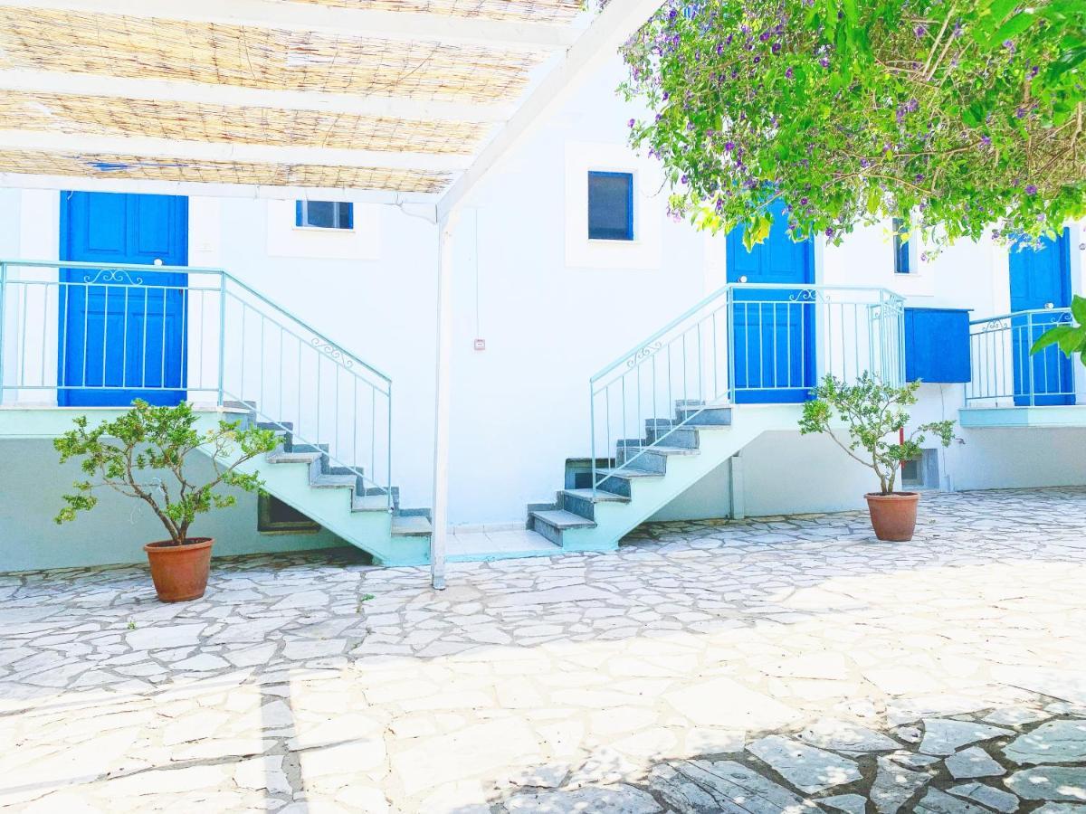 Ilias Apartments Финикунда Екстериор снимка
