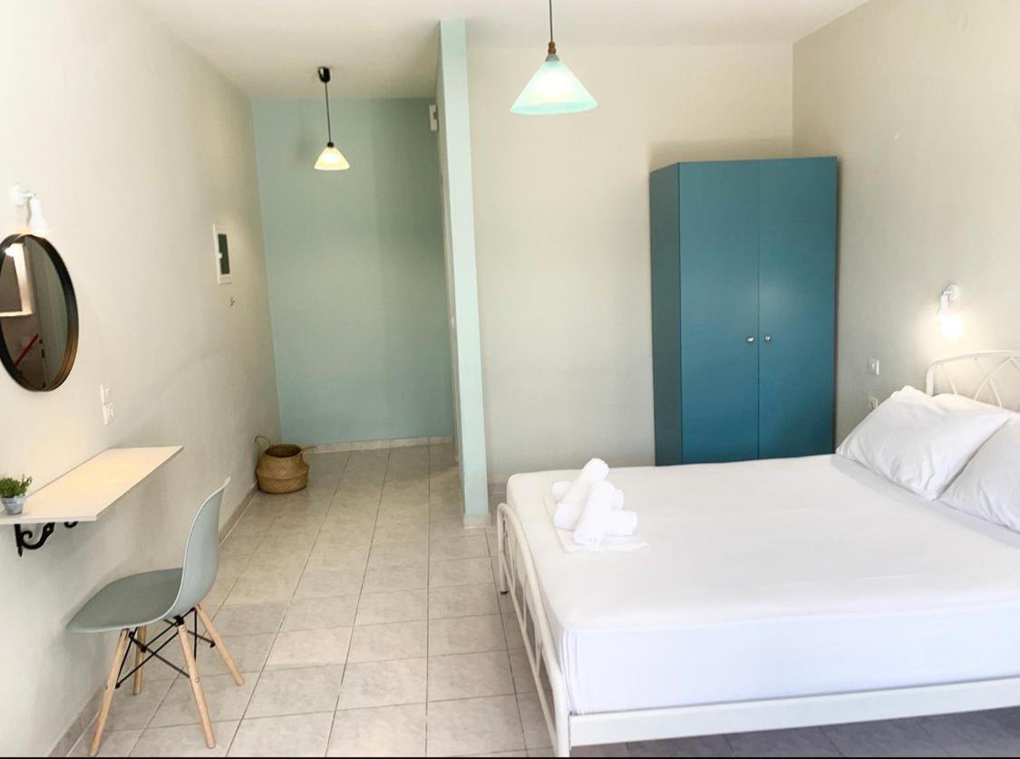 Ilias Apartments Финикунда Екстериор снимка