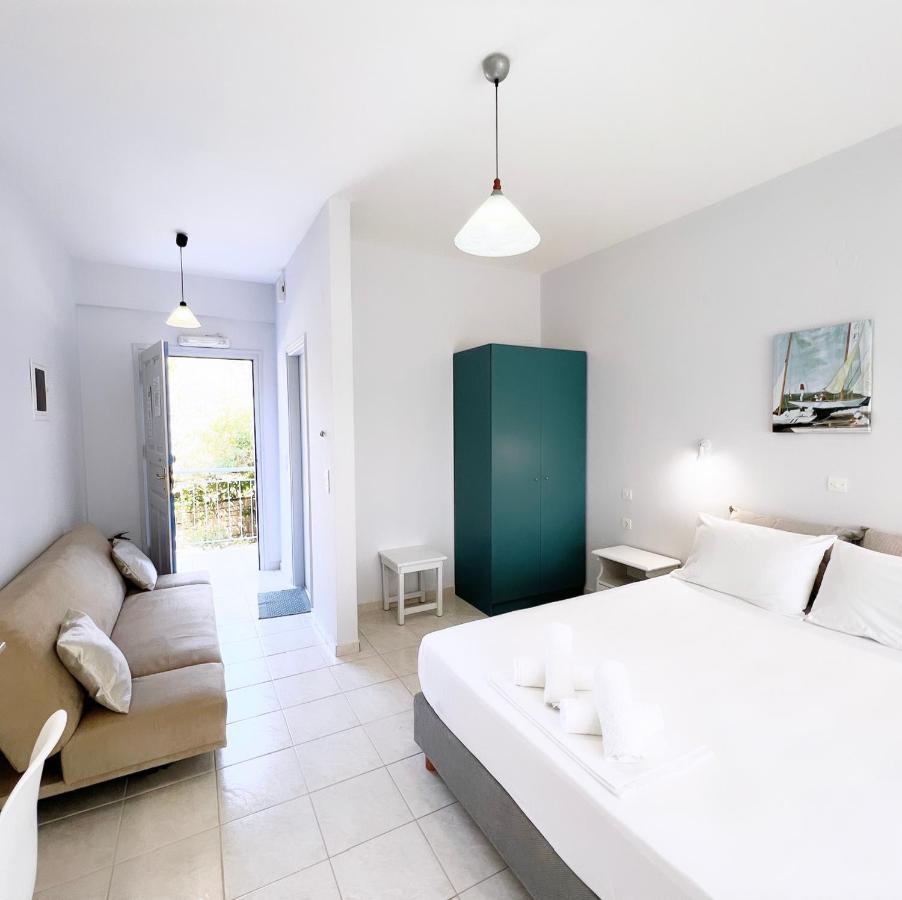 Ilias Apartments Финикунда Екстериор снимка
