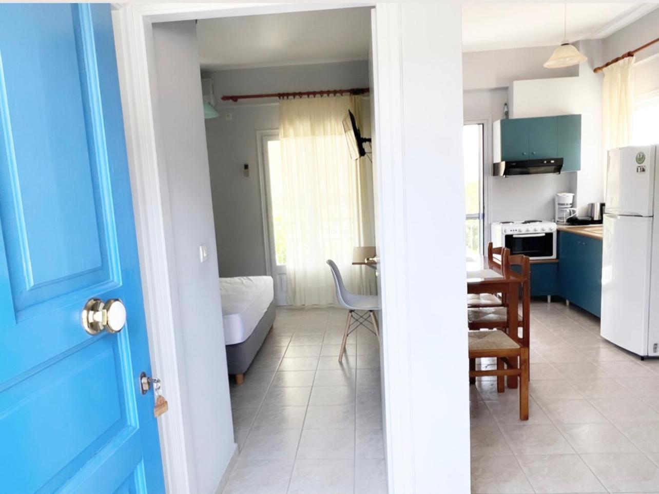 Ilias Apartments Финикунда Екстериор снимка